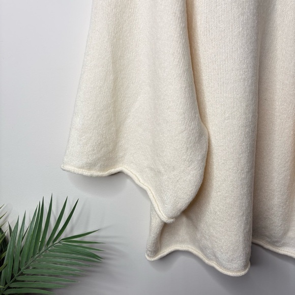 JODIFL Cozy Cream Turtleneck Sweater Oversized Soft Boxy - Picture 3 of 6